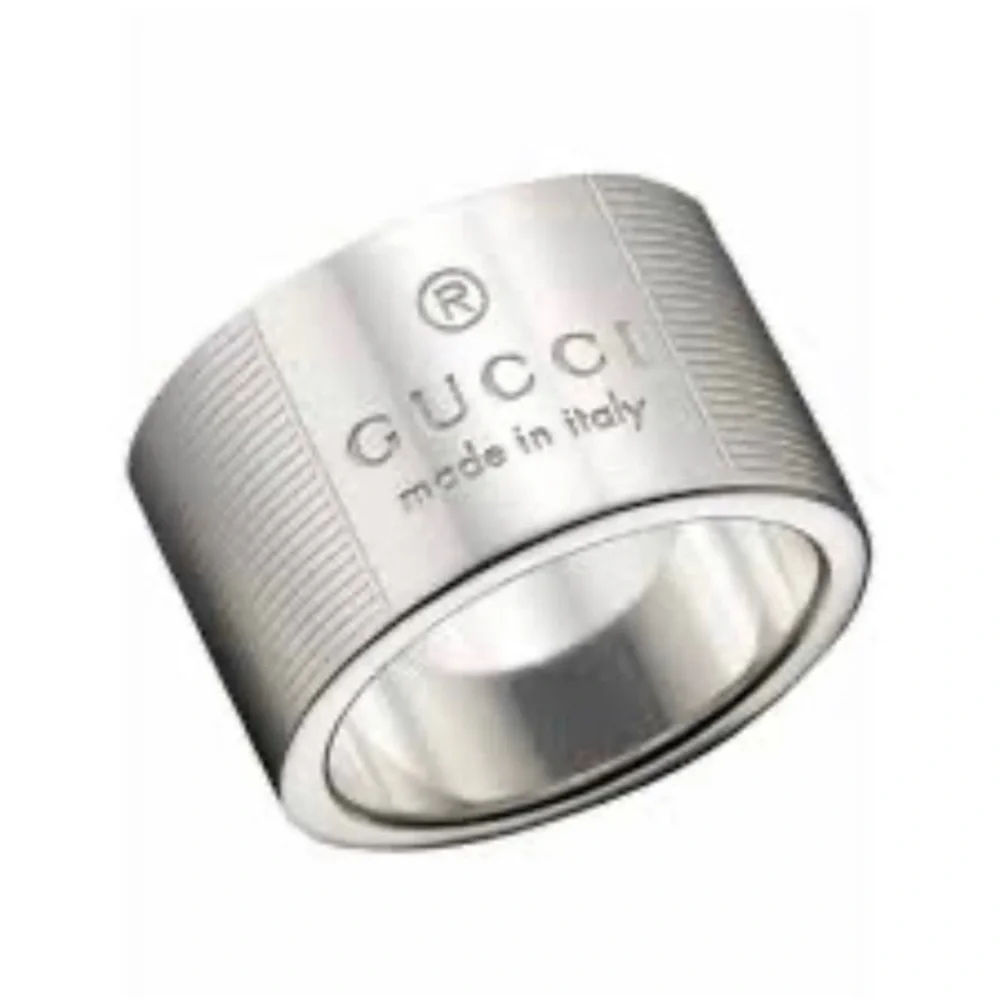 Authentic Gucci Signature Silver Band Ring - Size 6 3/4